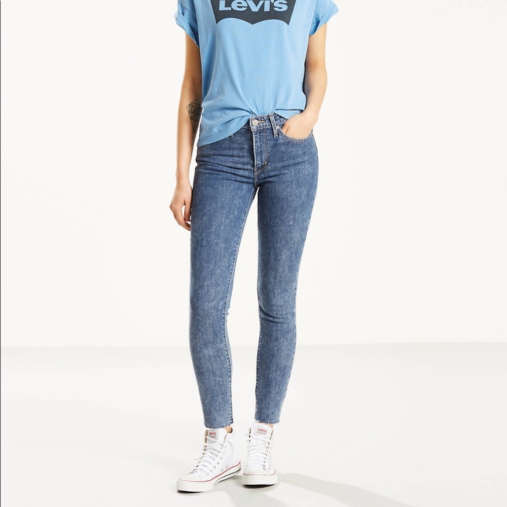 Levi’s 721 High Rise Skinny Jean NEW with tags